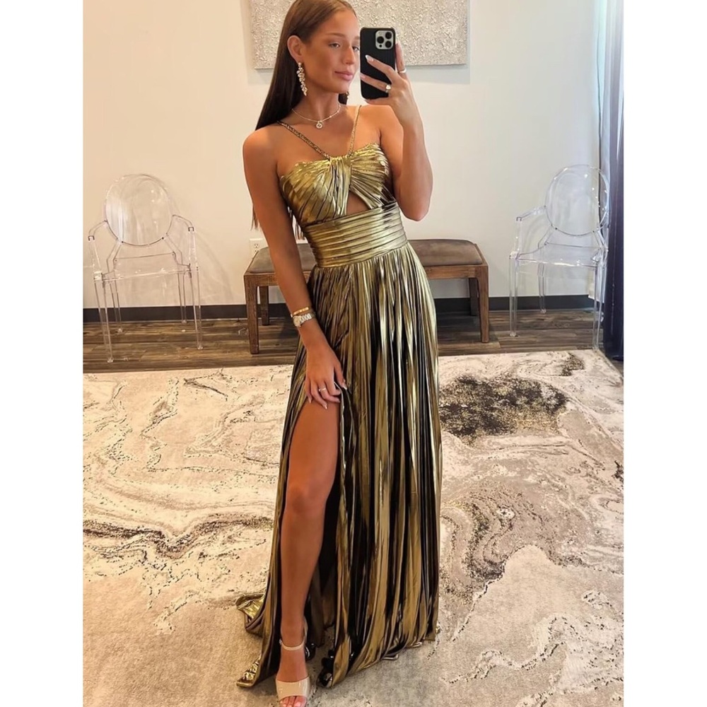 Gold Maxi Dress with Elegant Design